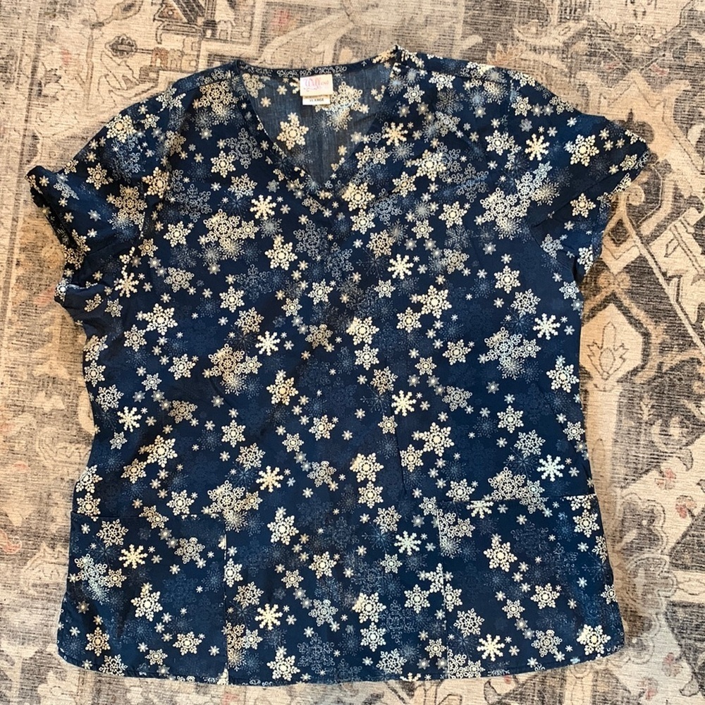XL Navy with White Snowflakes V-Neck Cotton Scrub Top